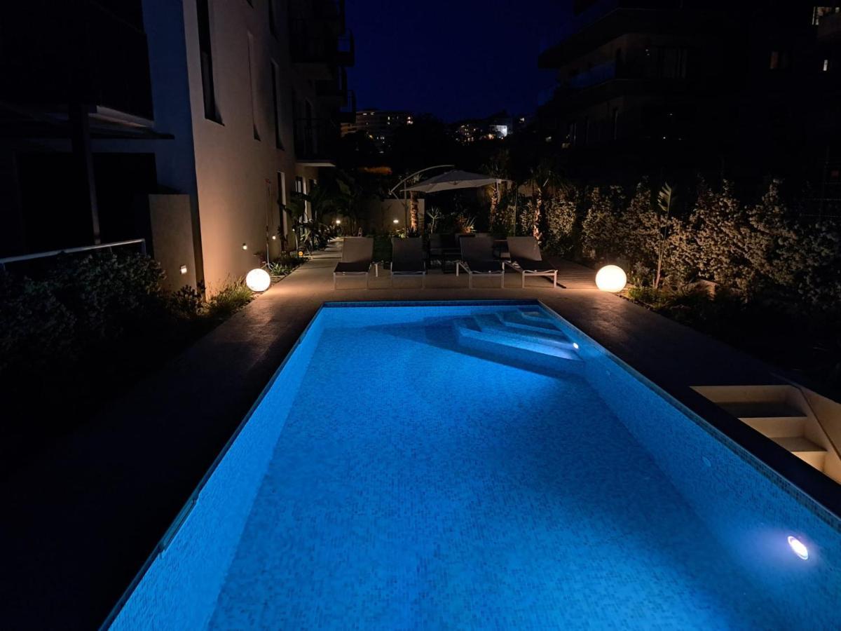 With Private Pool Apartment Split