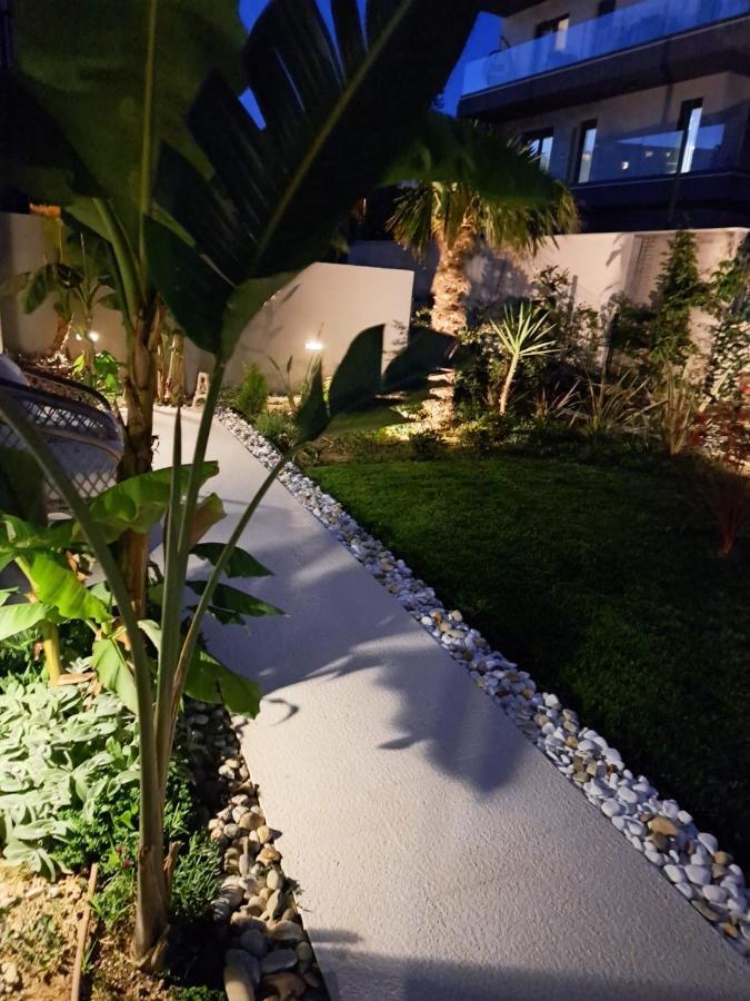 With Private Pool