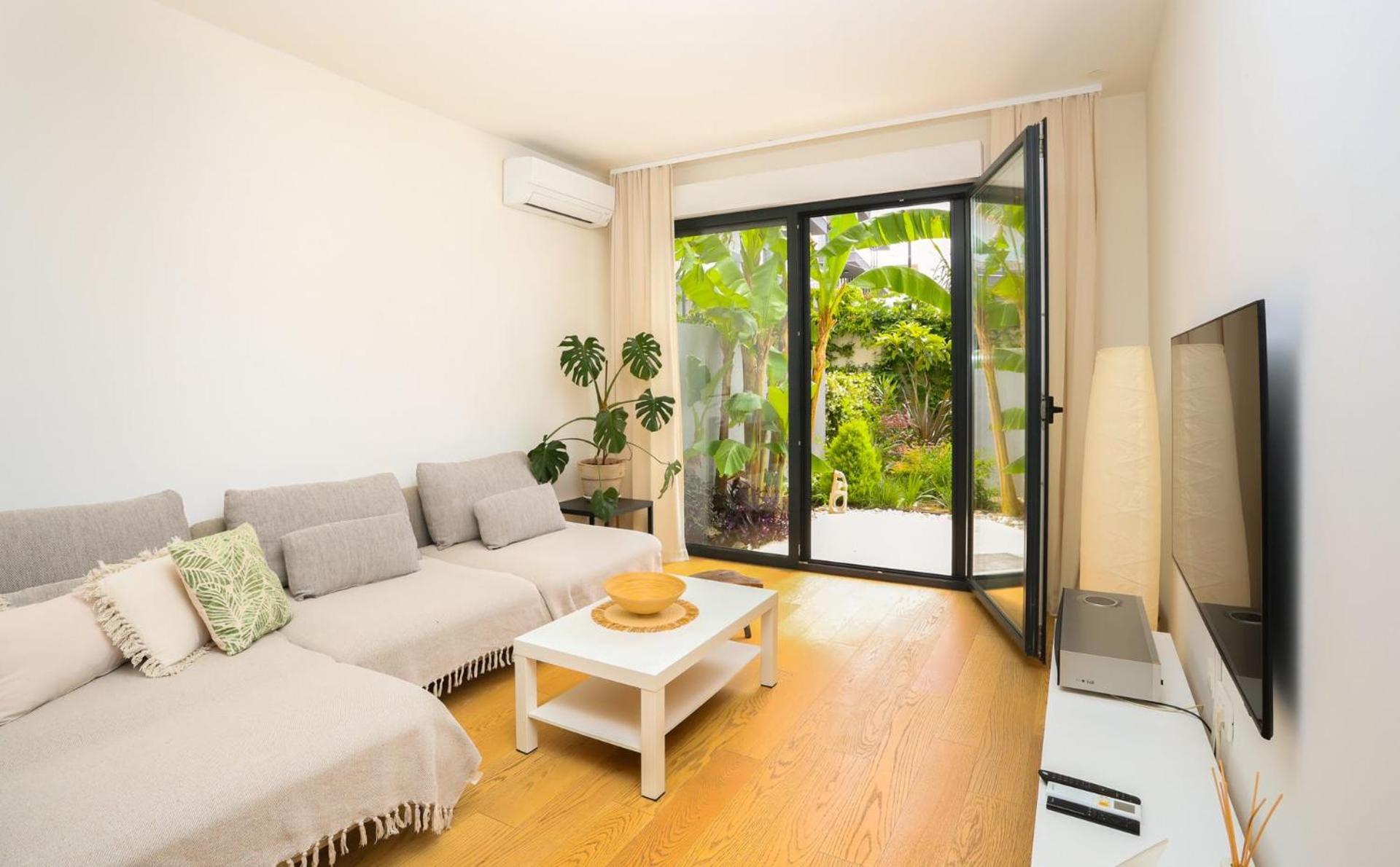With Private Pool Apartment Split