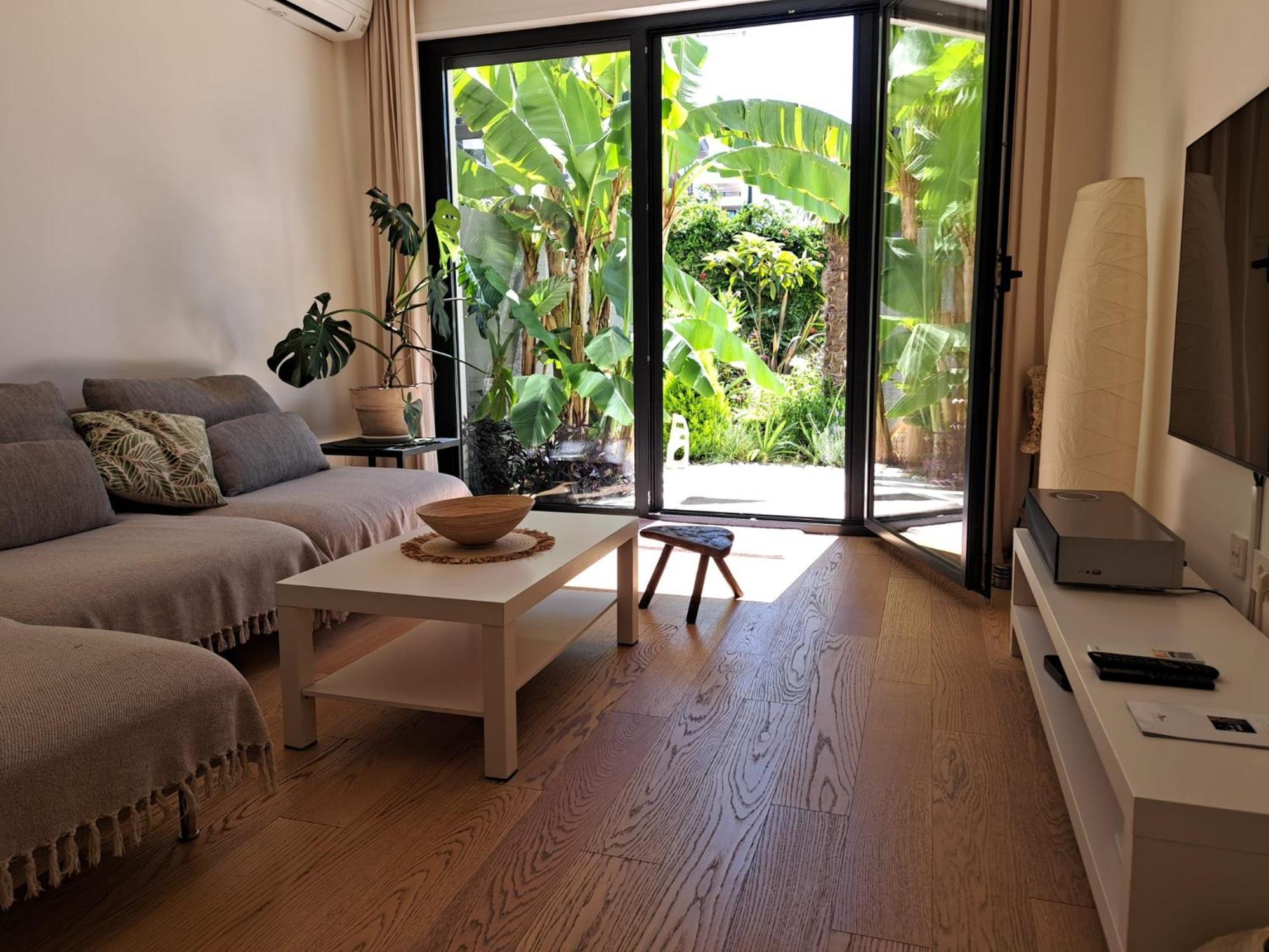Apartment With Private Pool